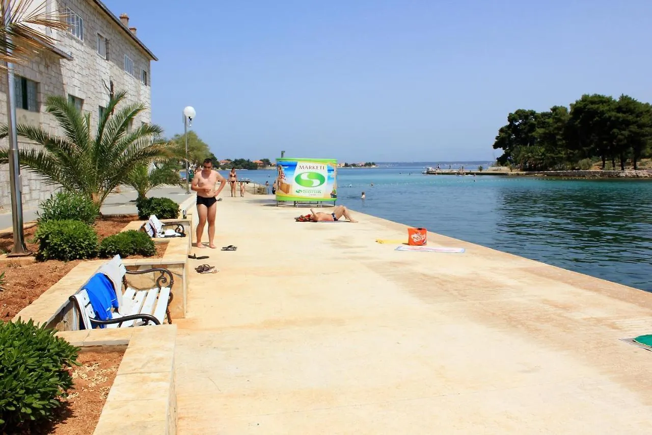 Apartments By The Sea Preko, Ugljan - 8292  Preko