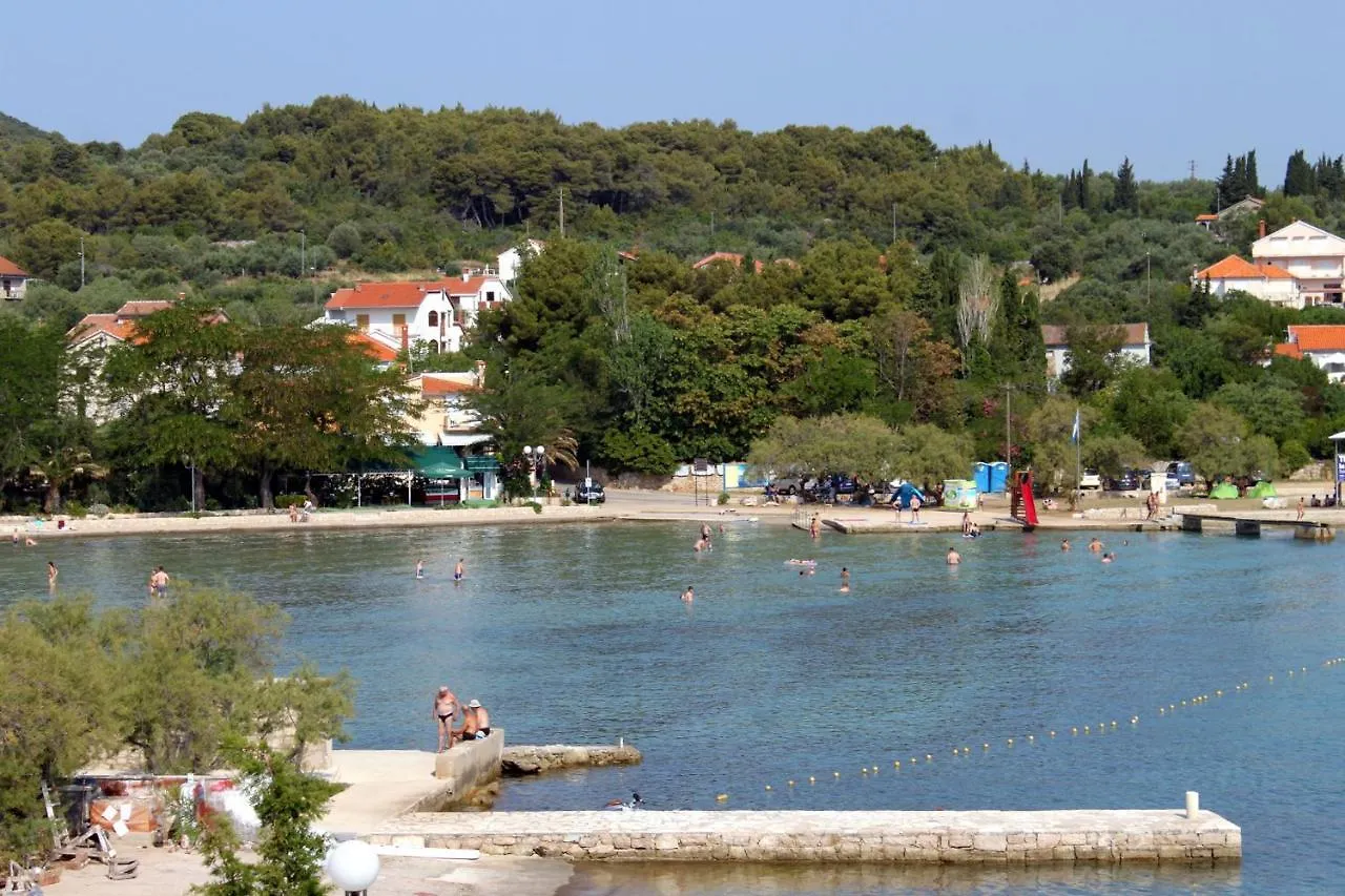 Apartments By The Sea Preko, Ugljan - 8292