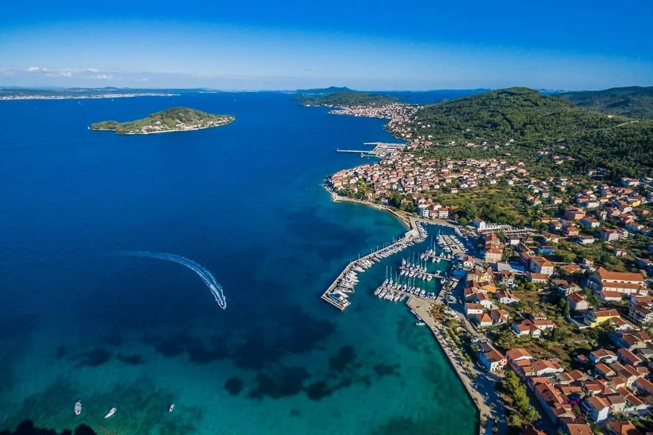 Apartments By The Sea Preko, Ugljan - 8292 0*, Preko Croatia