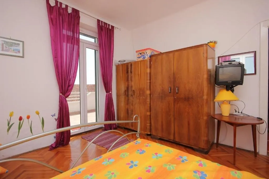 Apartments By The Sea Preko, Ugljan - 8292